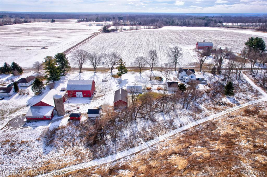 5383 Riverview Drive, Bridgeport, MI 48722 — Photo 83