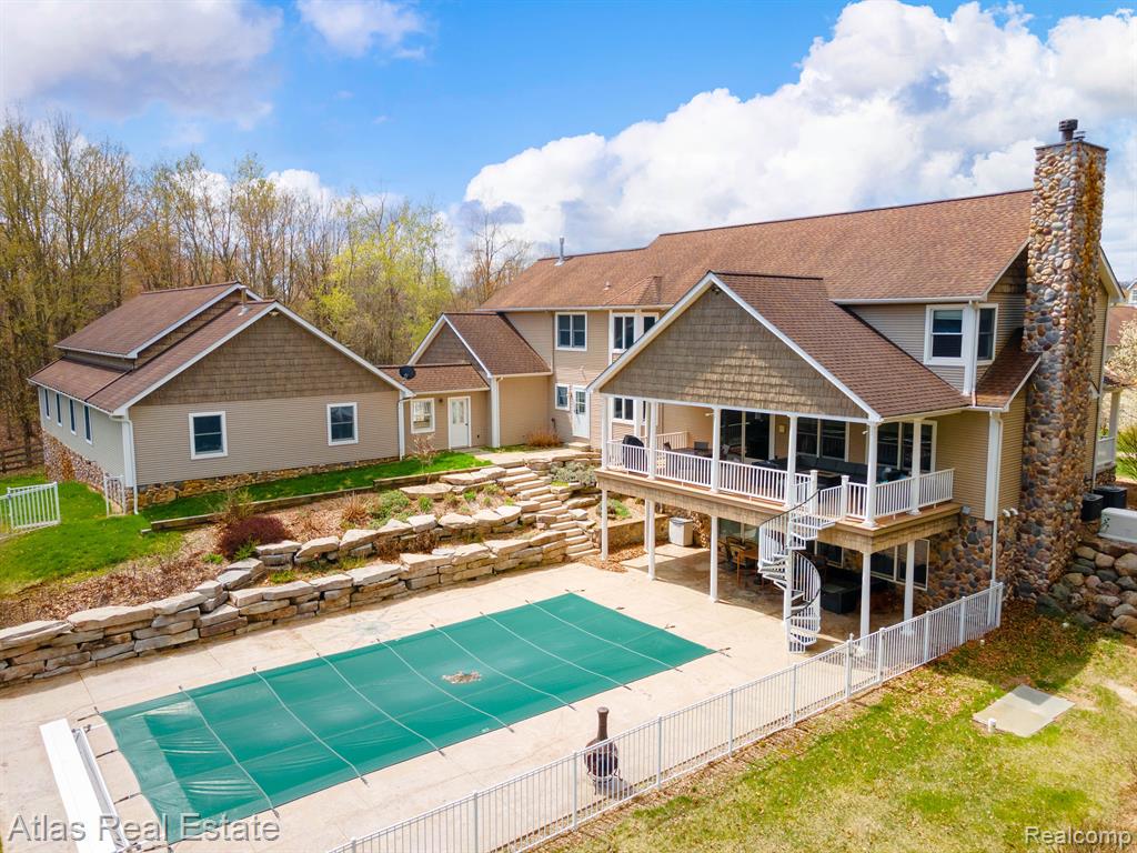 2716 LAKE GEORGE Road, Leonard, MI 48367 — Photo 12