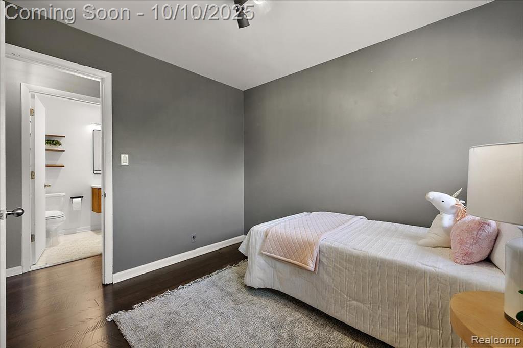 7496 Cornwall Court, West Bloomfield, MI — Photo 31