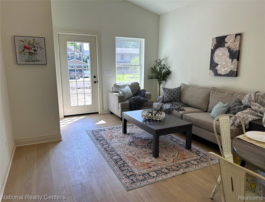542 Springle Drive, Waterford, MI 48327 — Photo 6