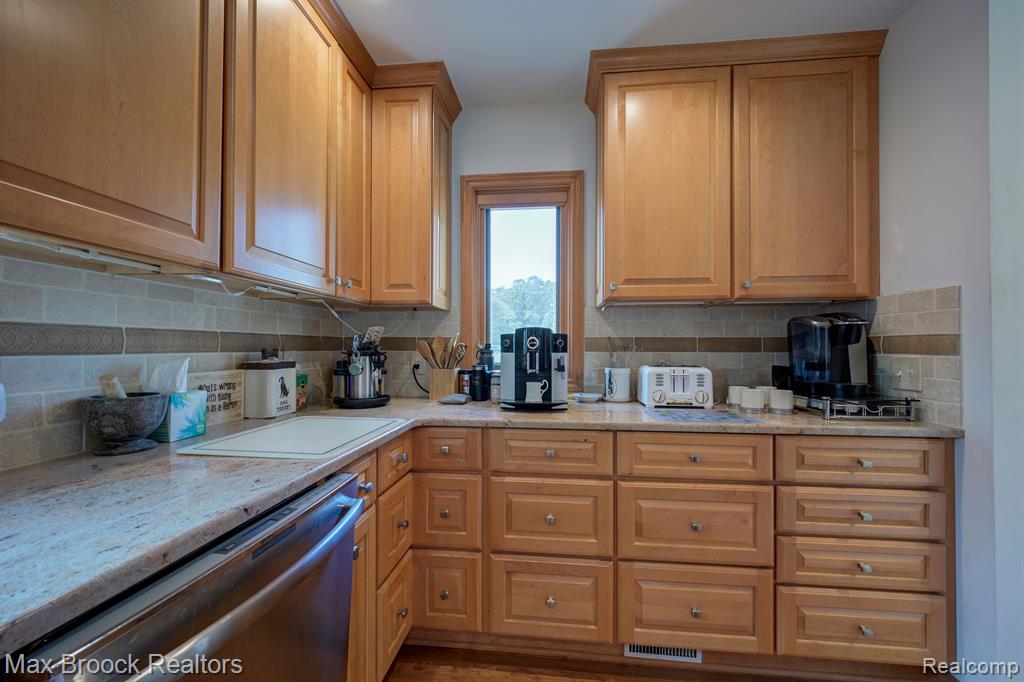9245 RIVER ROAD Road, Clay, MI 48001 — Photo 17