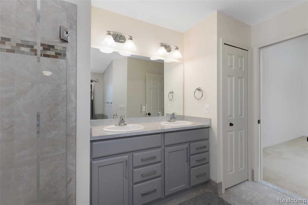 111 Oak Bark Drive, Howell, MI 48843 — Photo 30