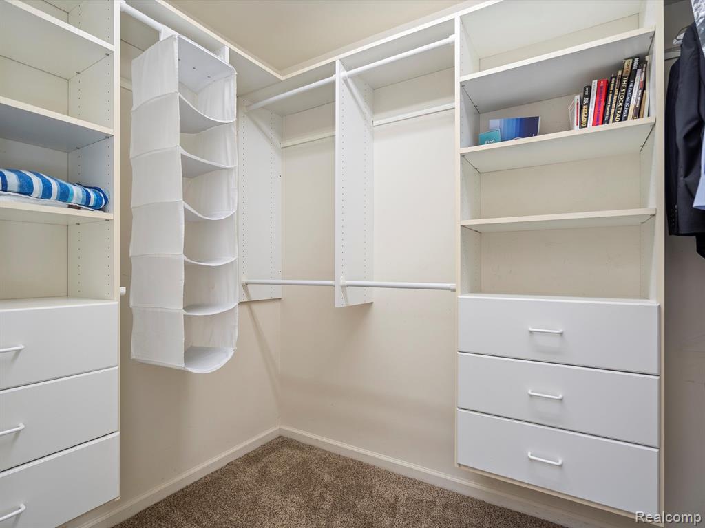 7253 CARLYLE, West Bloomfield, MI — Photo 42