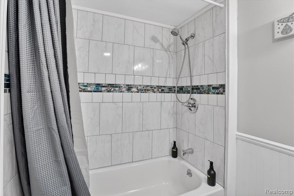 986 Pine Road, Bay City, MI 48706 — Photo 28