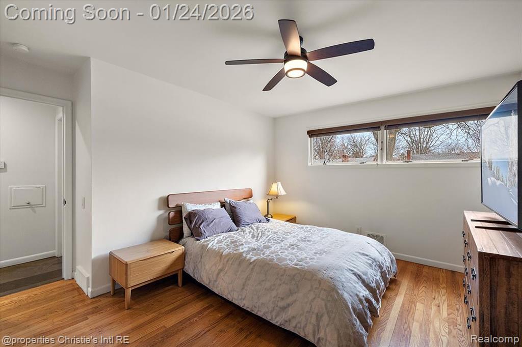 765 Barrington Road, Grosse Pointe, MI 48230 — Photo 27