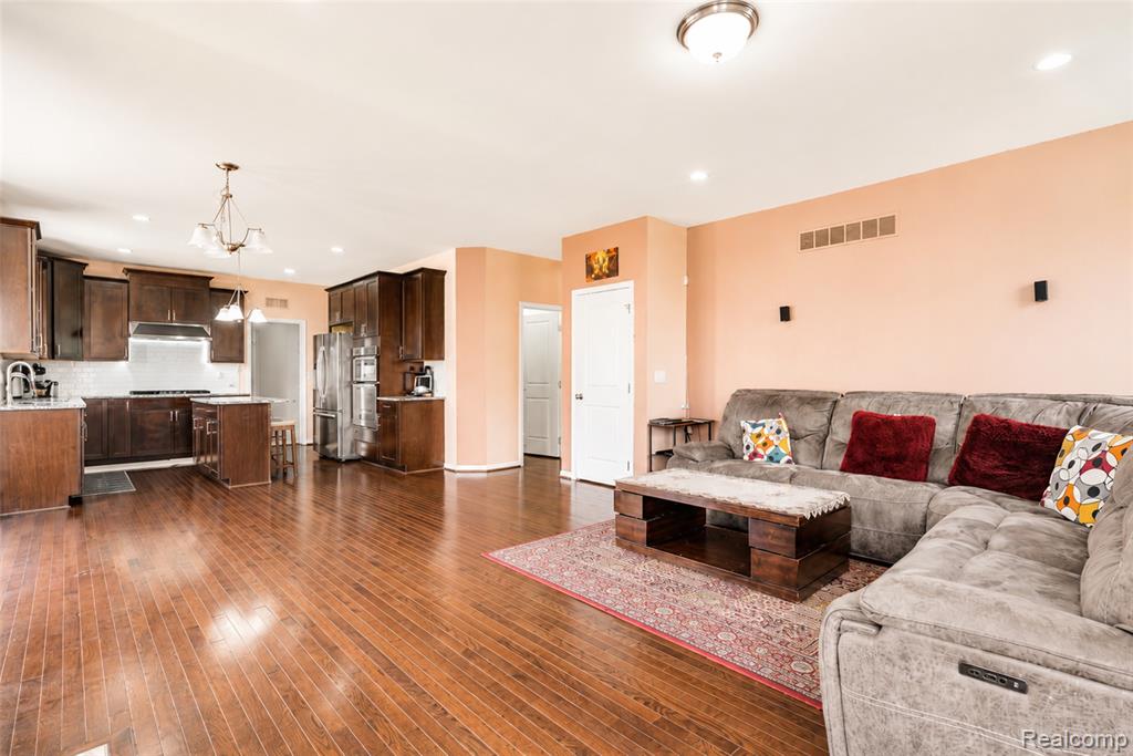 50873 Scarborough Road, Canton, MI 48188 — Photo 7