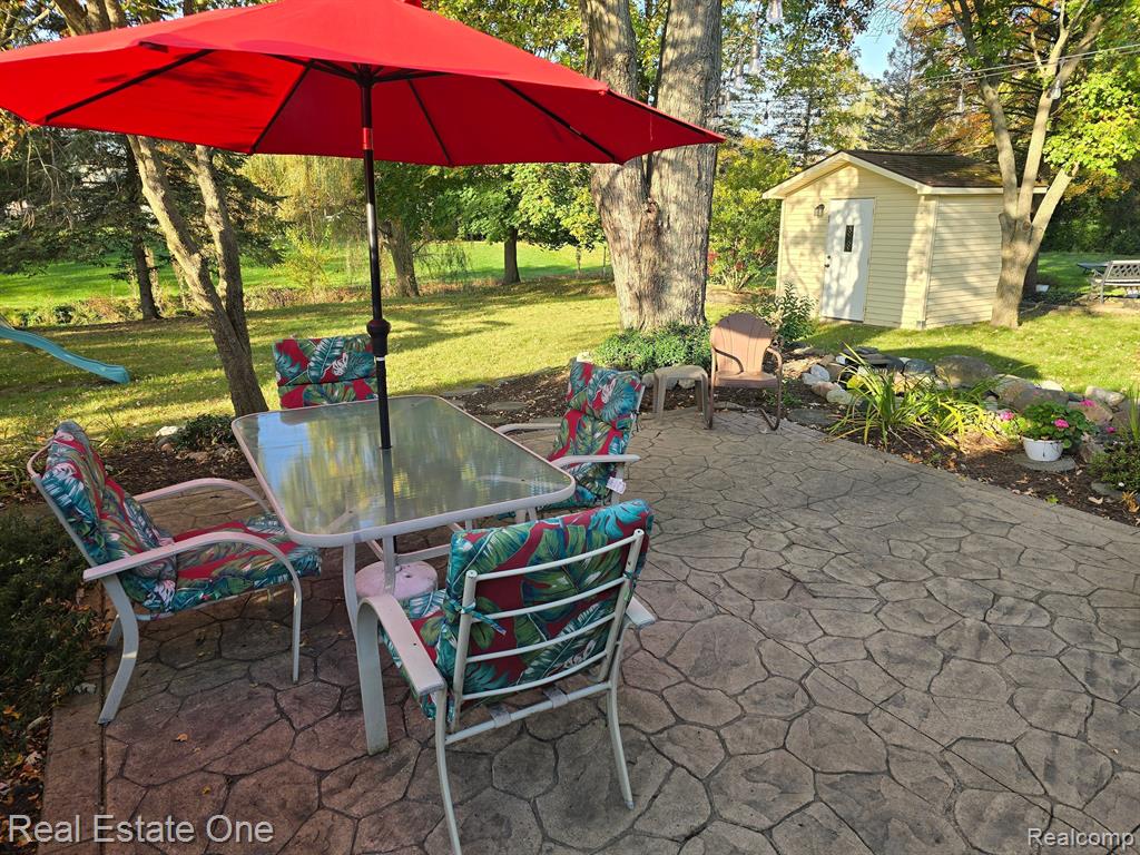 6929 CHADWICK Drive, Canton, MI 48187 — Photo 4