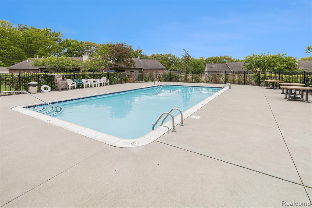 313 Spring Brooke Drive, Brighton, MI 48116 — Photo 32