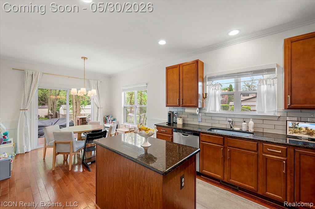 487 N Washington Avenue, Clawson, MI — Photo 6