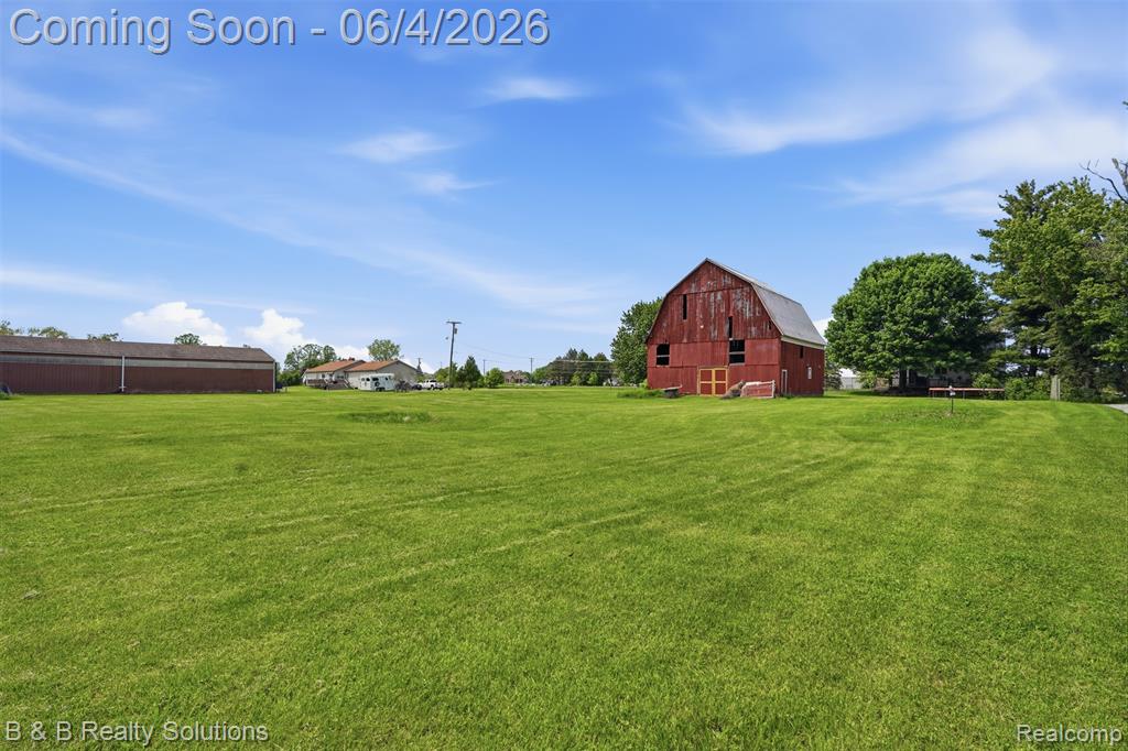 8820 Almont Road, Almont, MI 48003 — Photo 38