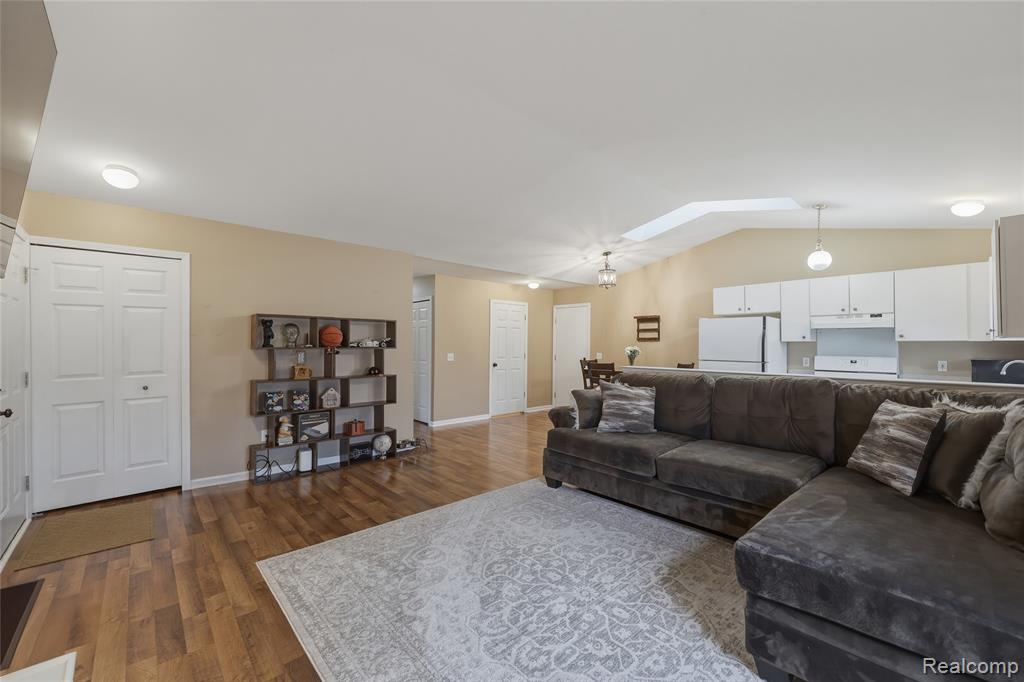 41781 King Edward Court, Clinton Twp, MI 48038 — Photo 8