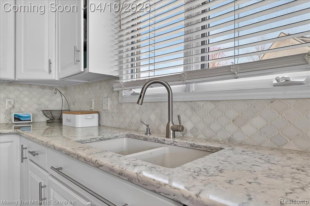 6977 Kennesaw Road, Canton, MI 48187 — Photo 25