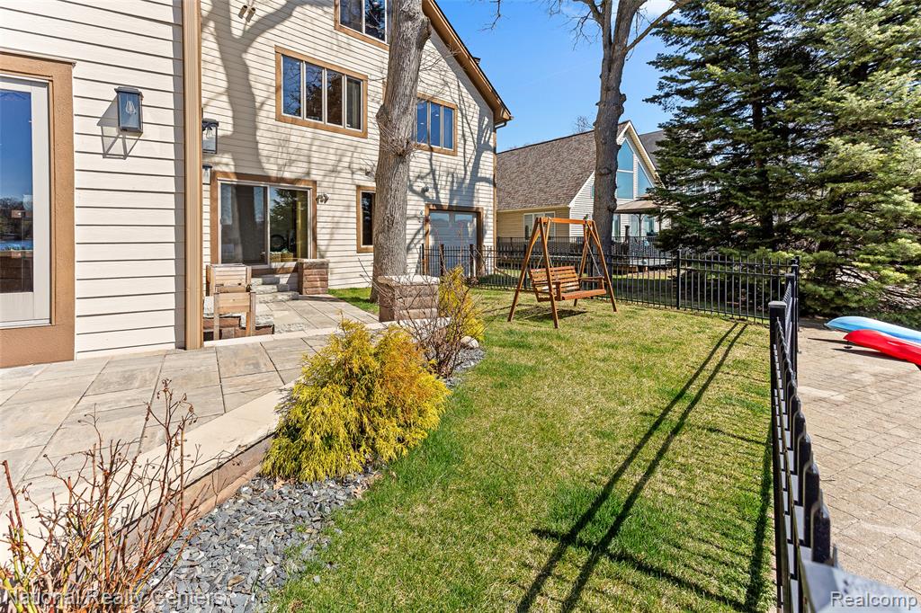 1100 Clearwater Boulevard, White Lake, MI — Photo 86