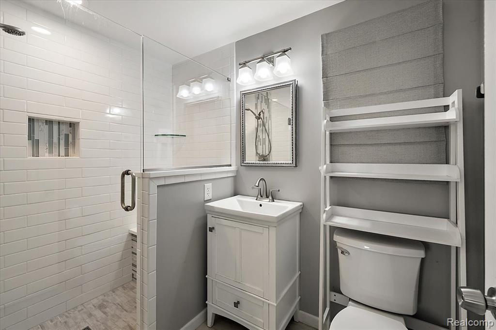 22461 Benjamin Street, Saint Clair Shores, MI 48081 — Photo 34