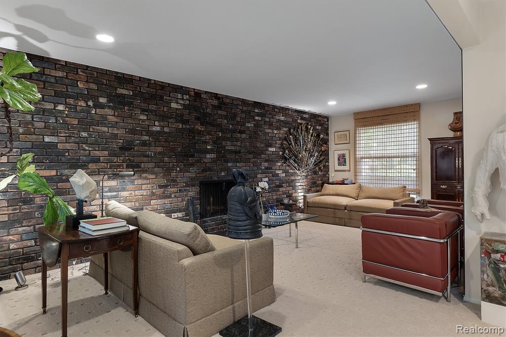 8941 Nadine Avenue, Huntington Woods, MI — Photo 10