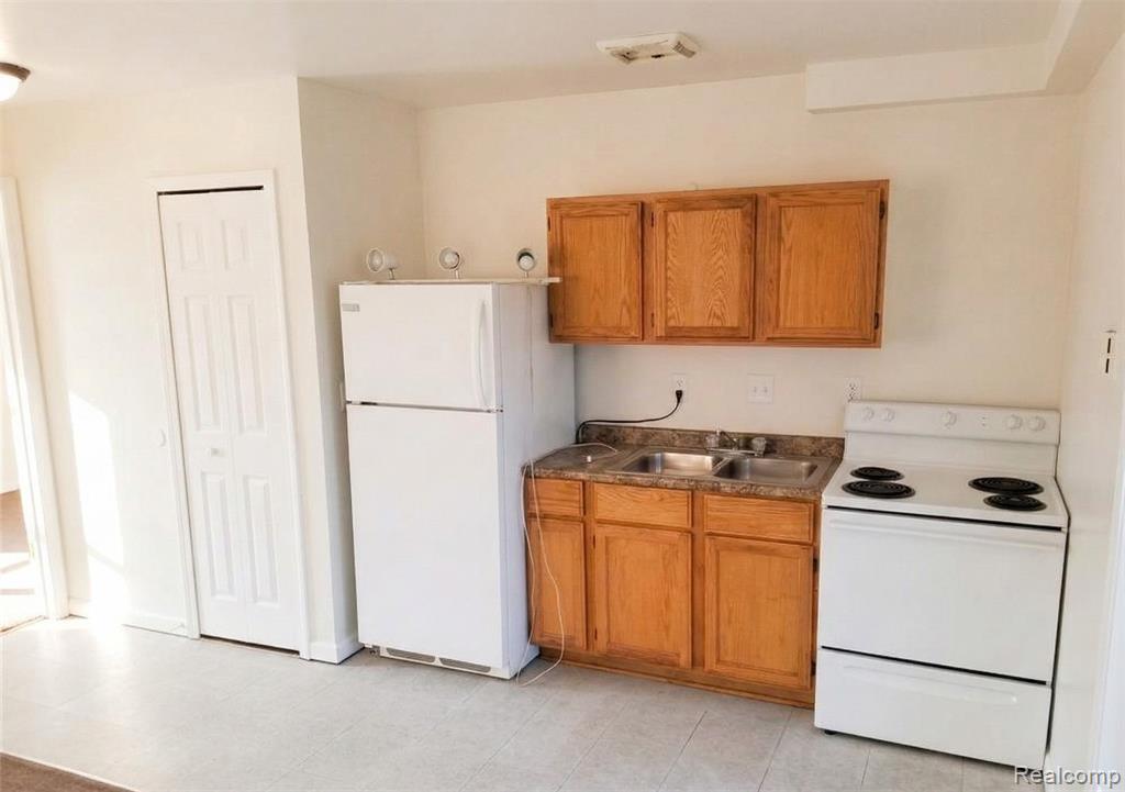 12927 Plymouth Road, Detroit, MI 48227 — Photo 7