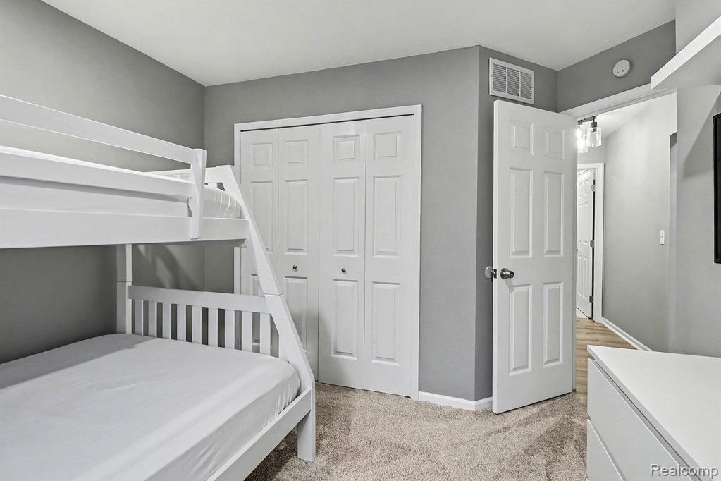 21920 Quail Ridge Drive N, Brownstown, MI 48193 — Photo 19