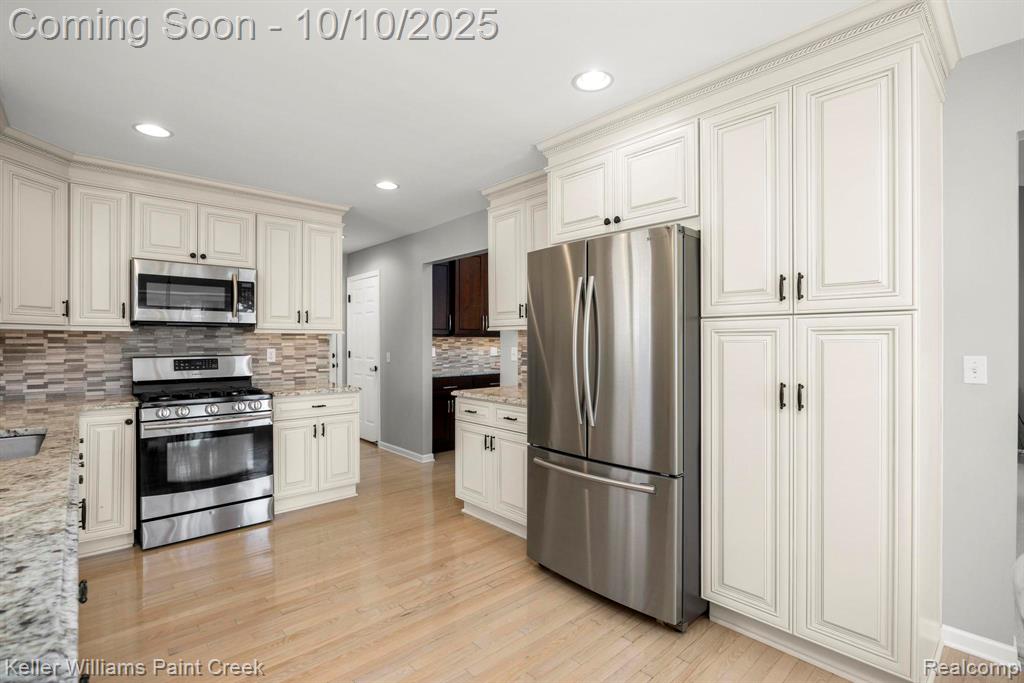 46297 Creekside Boulevard, Macomb, MI 48044 — Photo 10