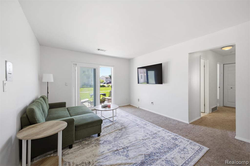 9921 Allen Pointe Drive, 4, Allen Park, MI 48101 — Photo 5