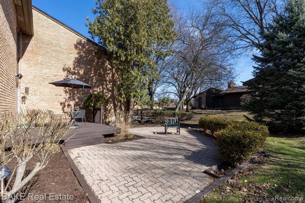 881 Greenhills Drive, Ann Arbor, MI 48105 — Photo 5
