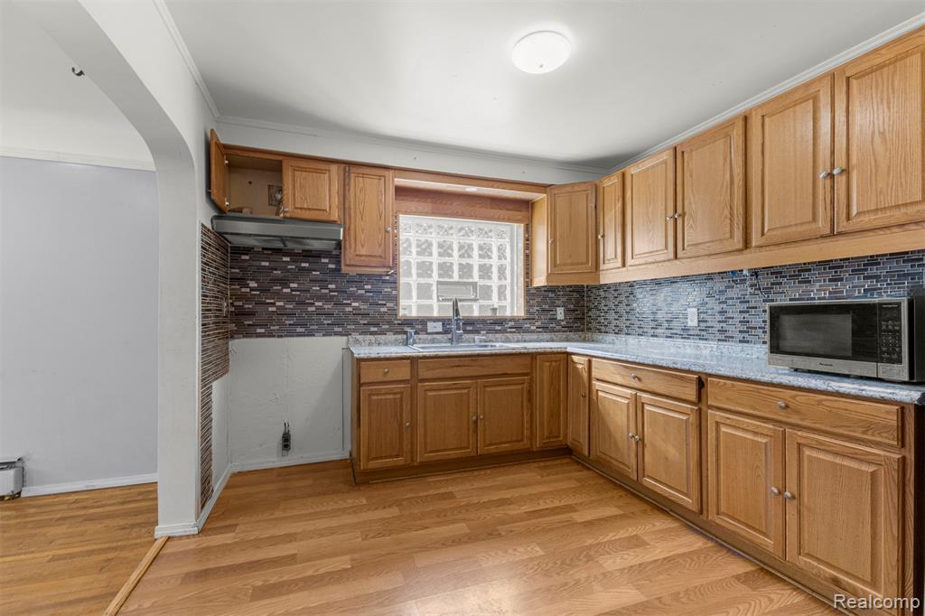 6043 N Vernon Street, Dearborn Heights, MI 48127 — Photo 9