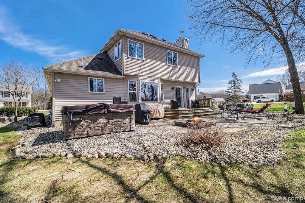 7926 FOREST CREEK, Whitmore Lake, MI 48189 — Photo 26