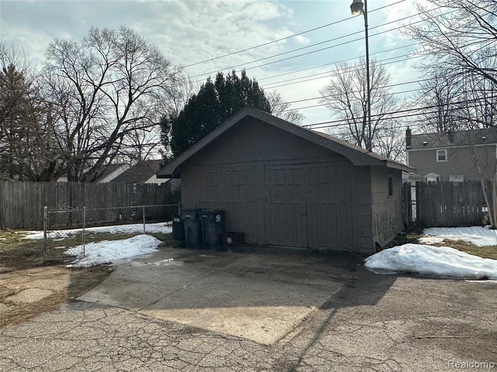 808 E 11 Mile Road, Royal Oak, MI 48067 — Photo 19