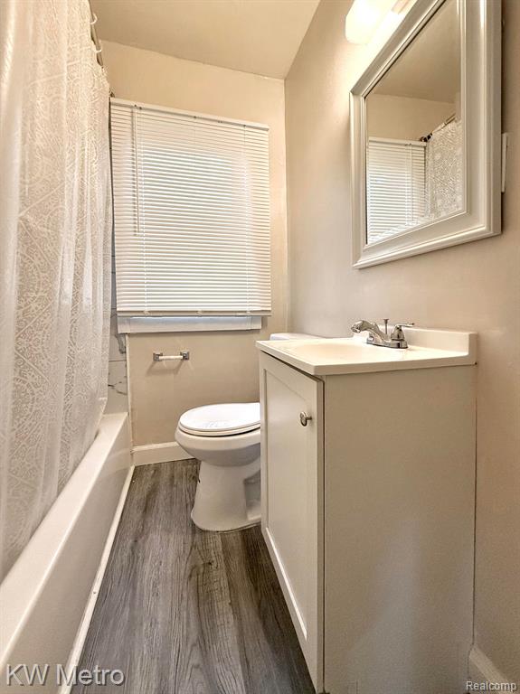 6847 CONTINENTAL Avenue, Warren, MI 48091 — Photo 16