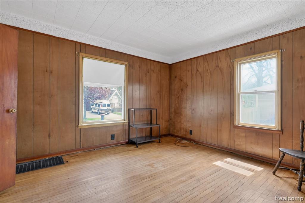 1070 1st Street, Wyandotte, MI 48192 — Photo 6