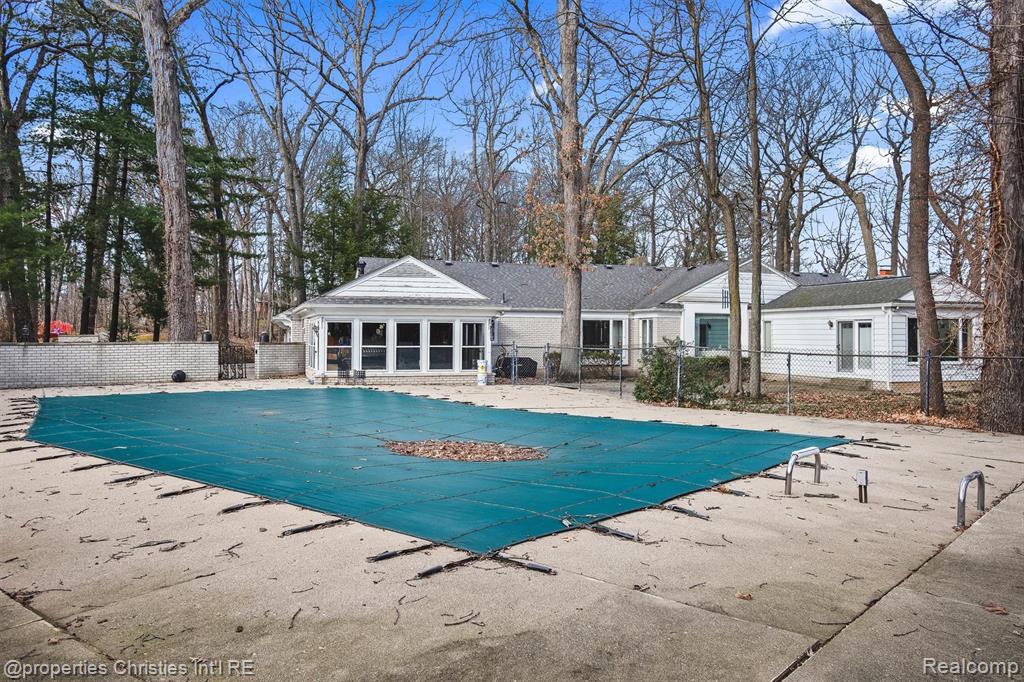 870 Highwood Drive, Bloomfield Hills, MI 48304 — Photo 18