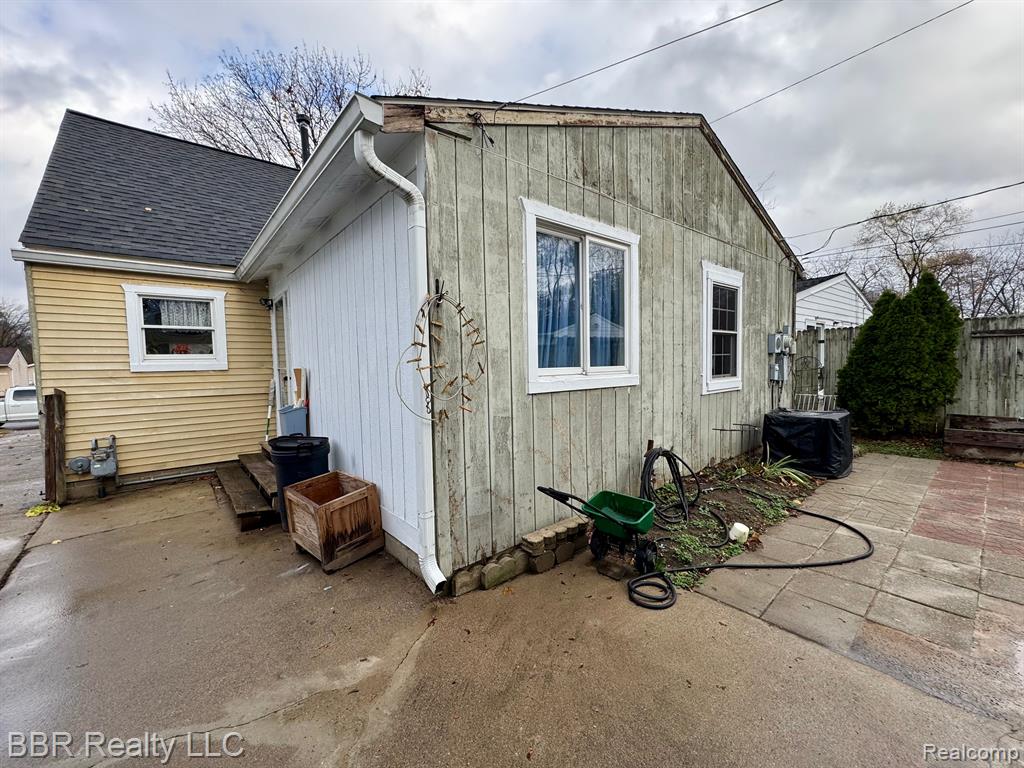 1218 LEXINGTON Parkway, Ypsilanti, MI 48198 — Photo 4