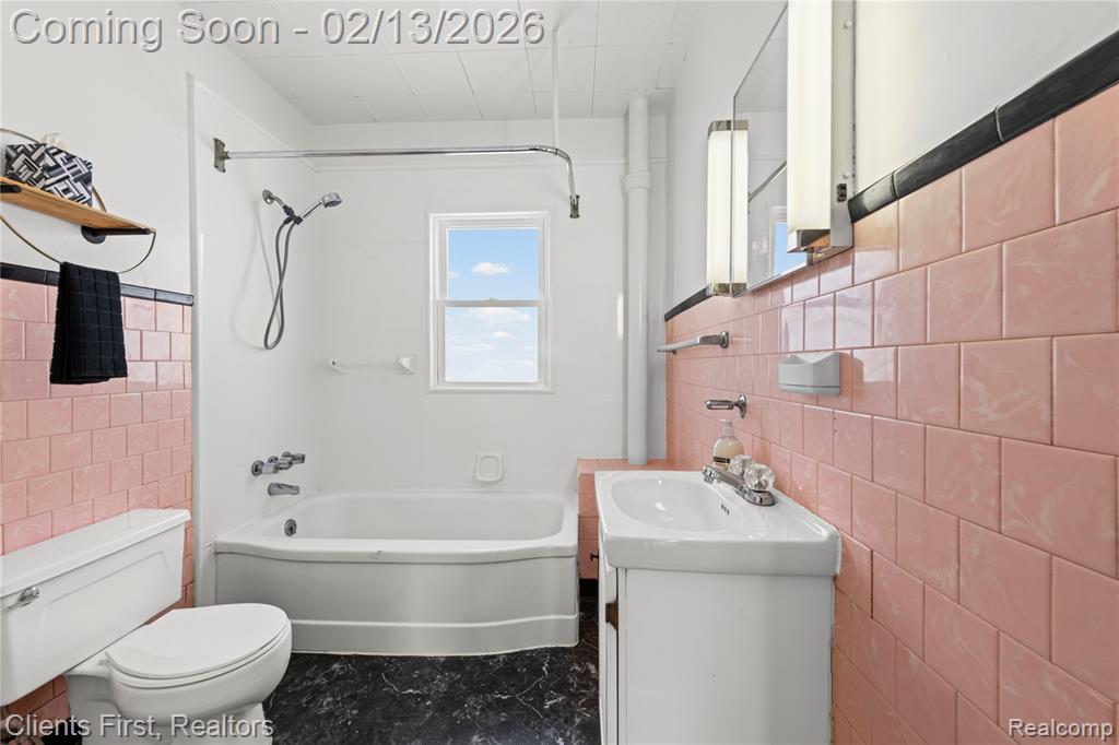 4196 Clippert Street, Dearborn Heights, MI 48125 — Photo 17