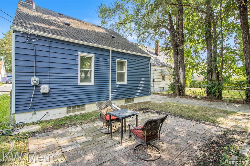 9577 Minock, Detroit, MI 48228 — Photo 15