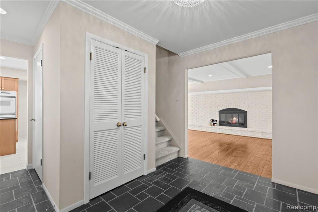 5888 RED COAT Lane, West Bloomfield, MI — Photo 6