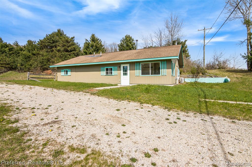 1734 Frankfort Highway, Frankfort, MI 49635 — front exterior