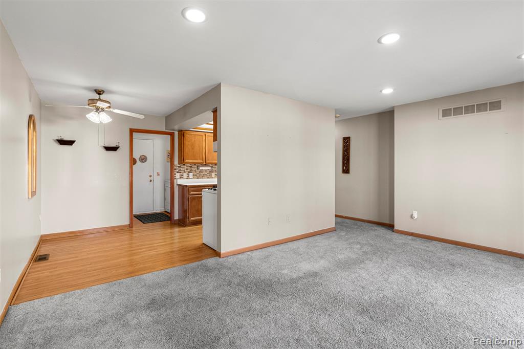 5419 DUKE CT, Warren, MI 48091 — Photo 7