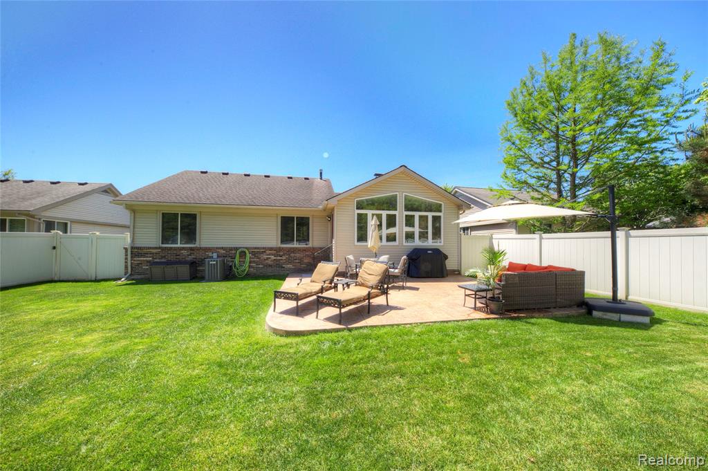 44570 Ridgefield Road, Canton, MI 48188 — Photo 24