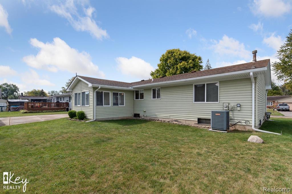 32403 Truman Road, Rockwood, MI — Photo 43