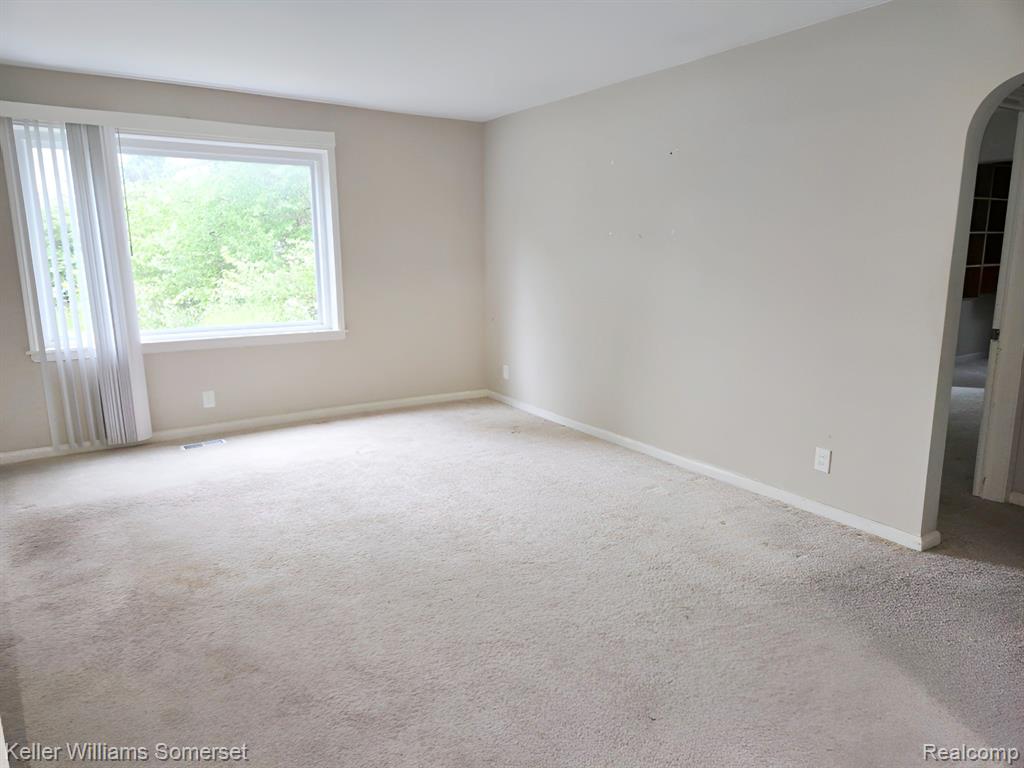 5251 23 MILE Road, Shelby Twp, MI 48316 — Photo 9