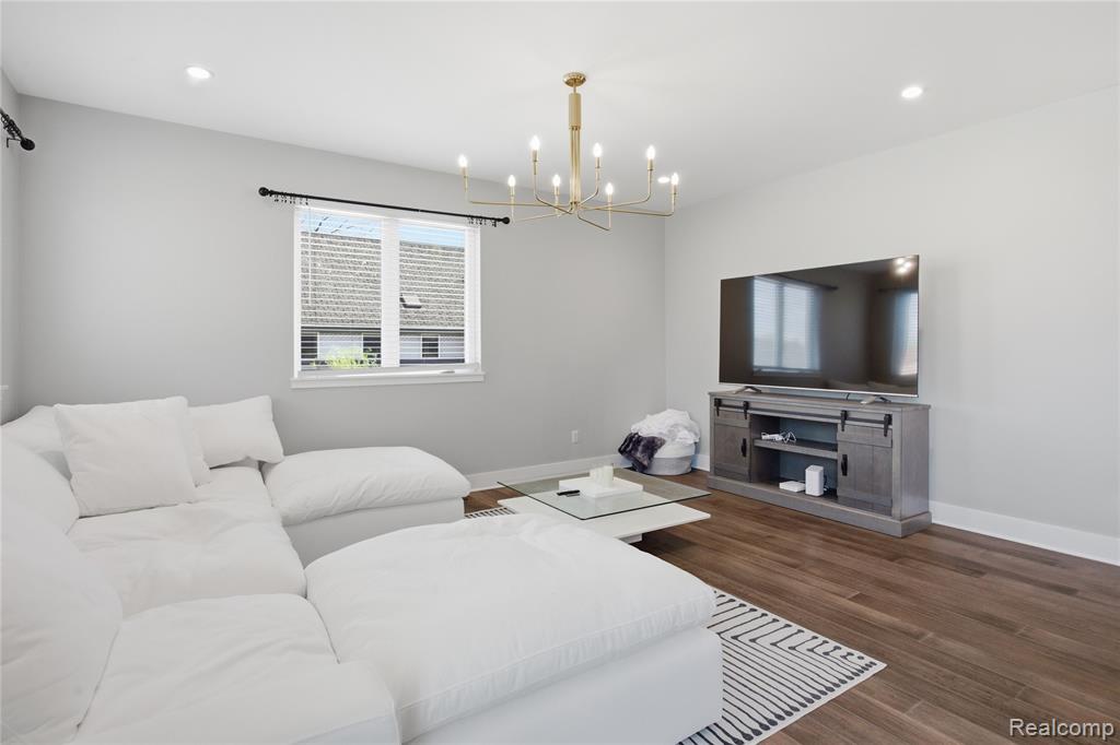 4221 W 14 Mile Road, Royal Oak, MI 48073 — Photo 17