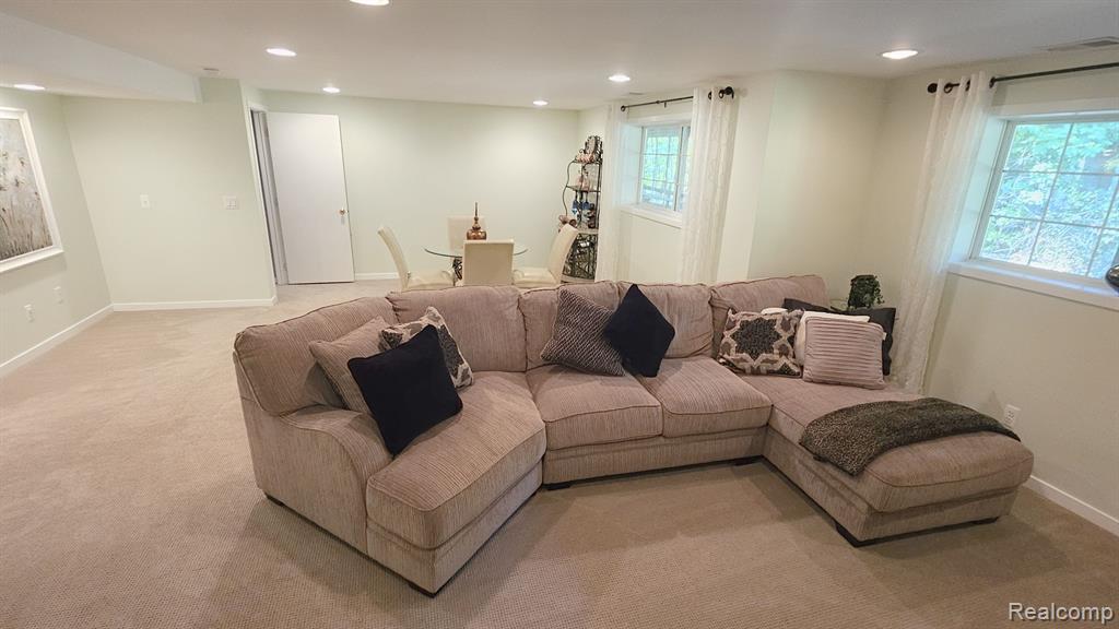 41778 WEBSTER Court, Novi, MI 48377 — Photo 37