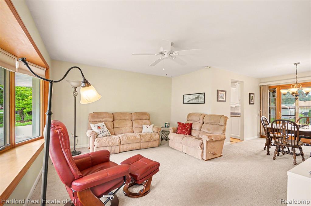 41131 S McMahon Circle, Novi, MI — Photo 10
