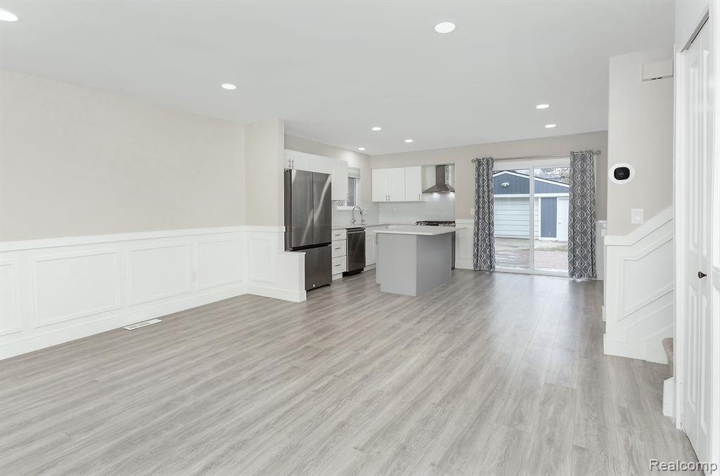 430 DEVILLEN Avenue, Royal Oak, MI 48073 — Photo 3