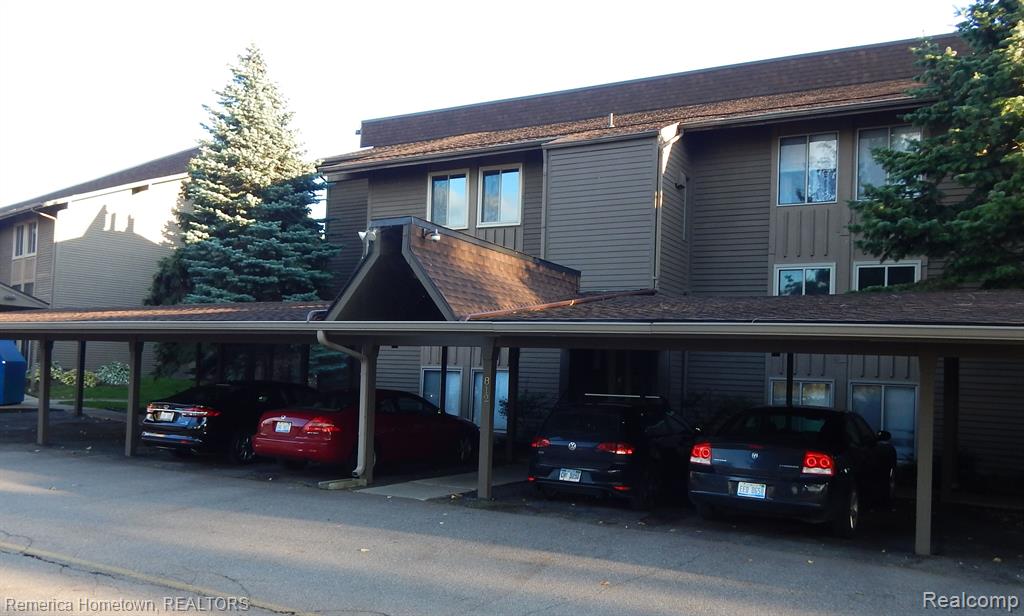 812 cliffs Drive, Ypsilanti, MI 48198 — Photo 2