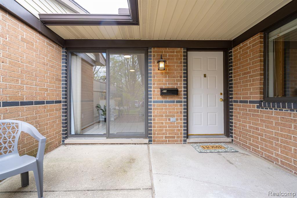 936 Wexford Way, Rochester Hills, MI 48307 — Photo 5