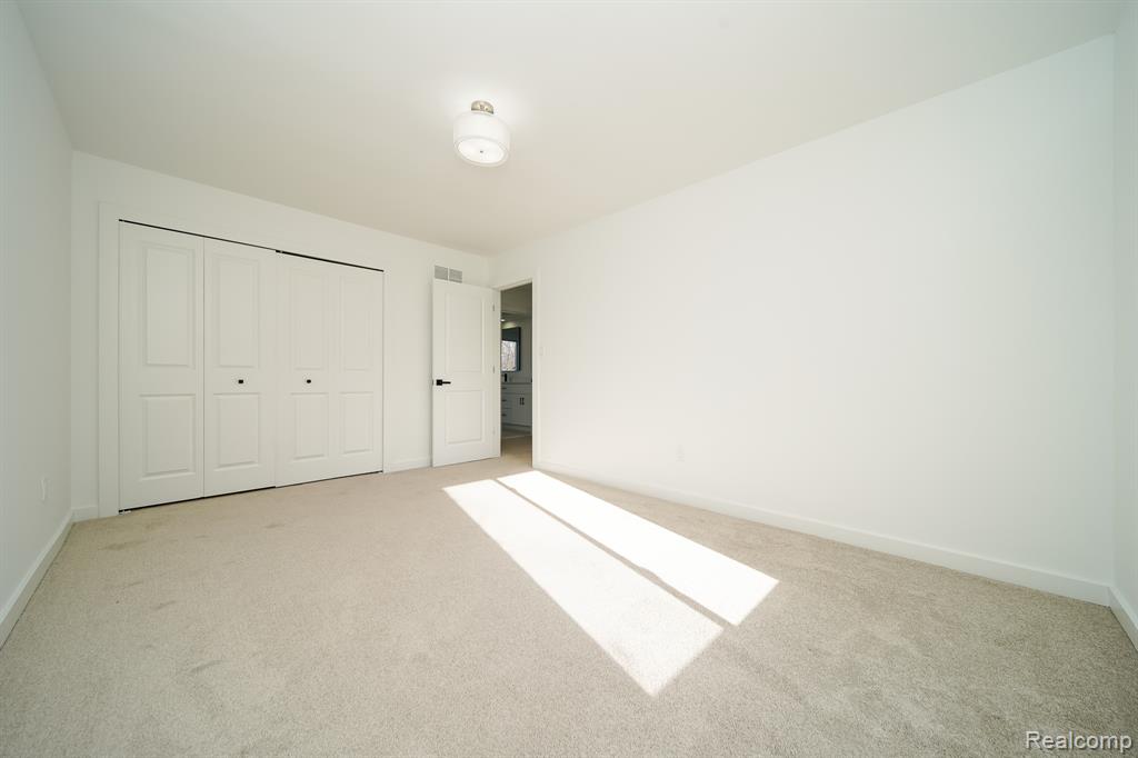 4060 Franklin Park Drive, Sterling Heights, MI 48310 — Photo 43