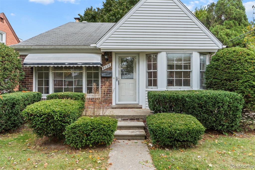8038 Riverdale Street, Dearborn Heights, MI 48127 — Photo 4