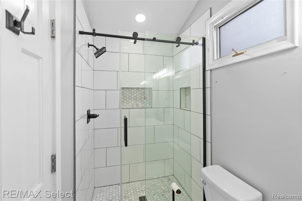 11501 Torrey Road, Fenton, MI 48430 — Photo 19