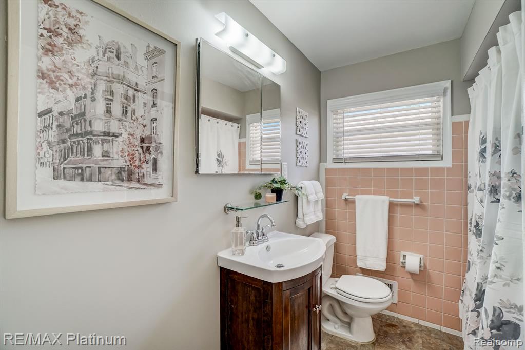 9283 VINE Avenue, Allen Park, MI 48101 — Photo 11