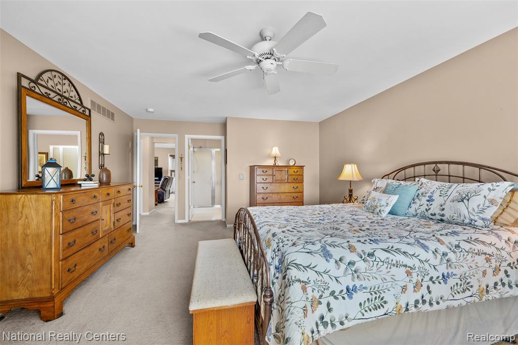 59321 Royal Oak Court, Washington, MI — Photo 18